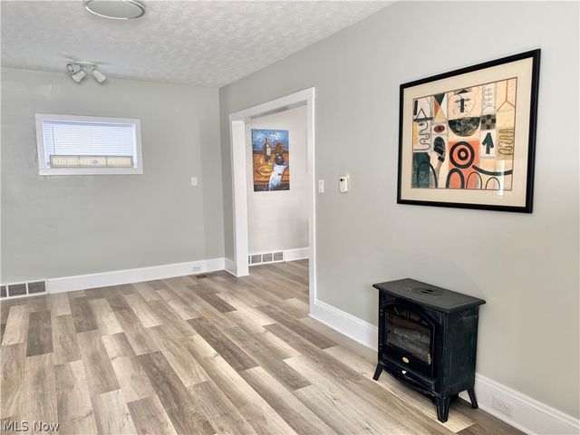 10914 Fidelity Avenue, Cleveland, OH 44111