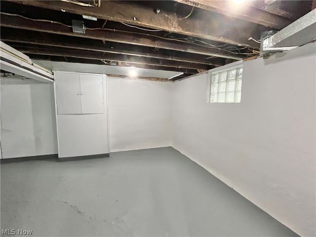 10914 Fidelity Avenue, Cleveland, OH 44111