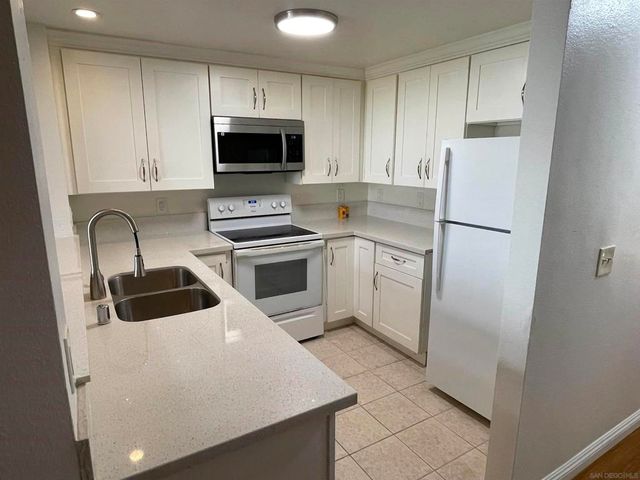 4013 Oakcrest 3, San Diego, CA 92105