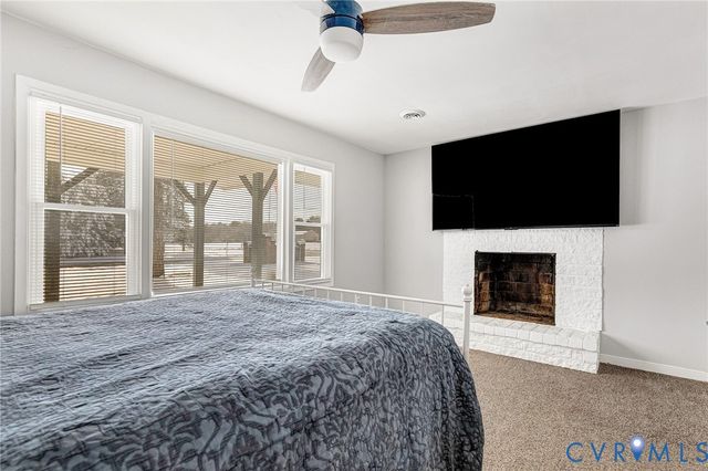 15200 Chieftain Rd, Disputanta, VA 23842