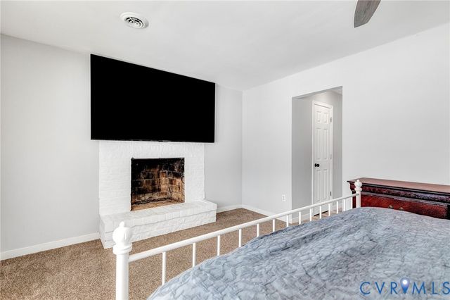 15200 Chieftain Rd, Disputanta, VA 23842