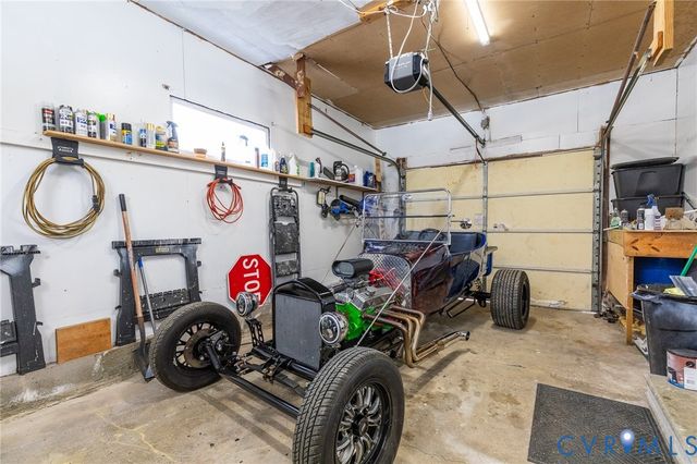 15200 Chieftain Rd, Disputanta, VA 23842