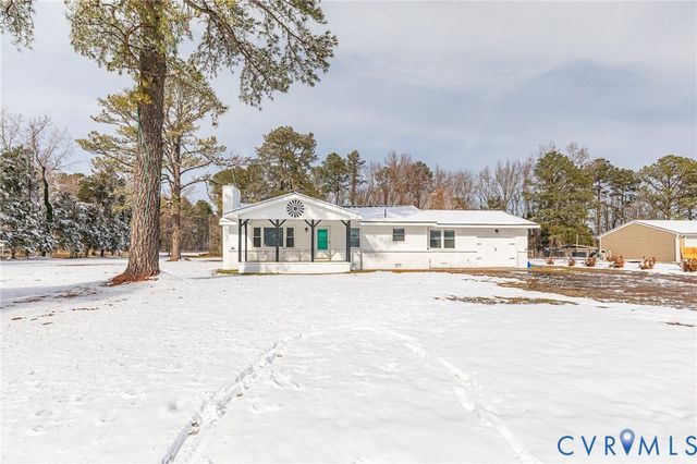 15200 Chieftain Rd, Disputanta, VA 23842