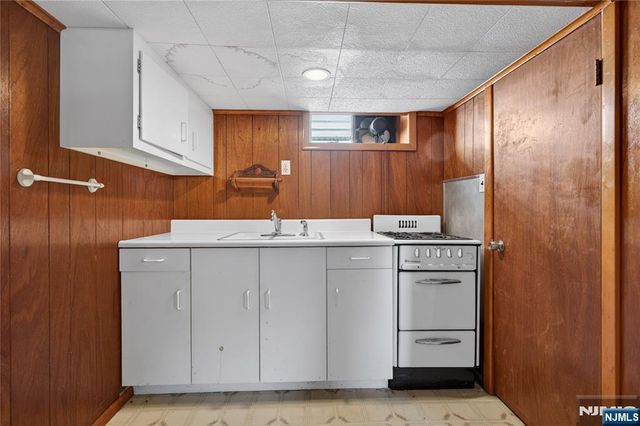 1089 23rd Street, Paterson, NJ 07513