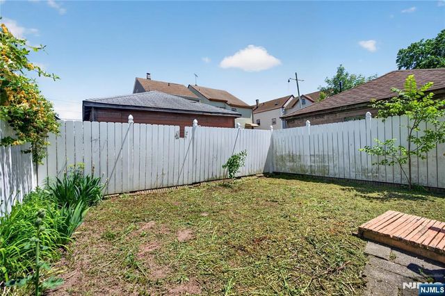 1089 23rd Street, Paterson, NJ 07513
