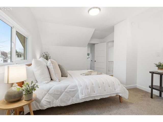 1644 N AINSWORTH St, Portland, OR 97217