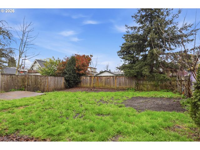 1644 N AINSWORTH St, Portland, OR 97217