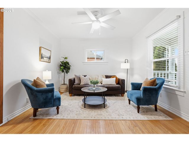 1644 N AINSWORTH St, Portland, OR 97217