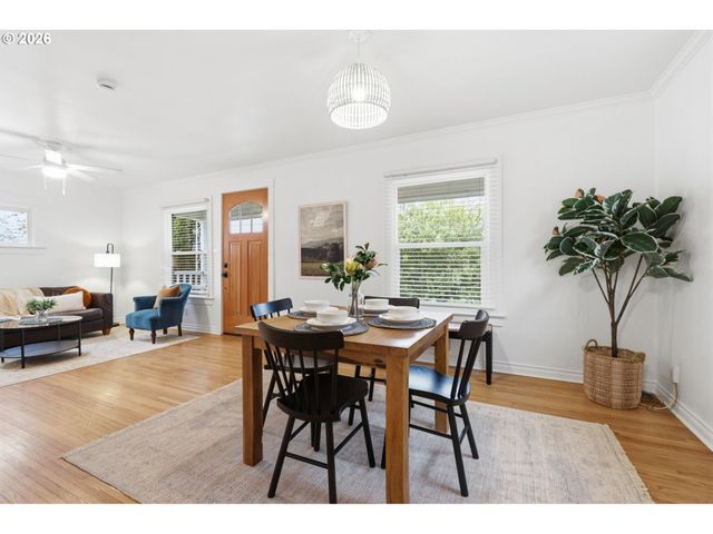 1644 N AINSWORTH St, Portland, OR 97217