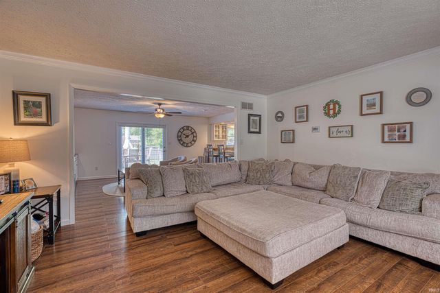 335 Key West Drive, Evansville, IN 47712