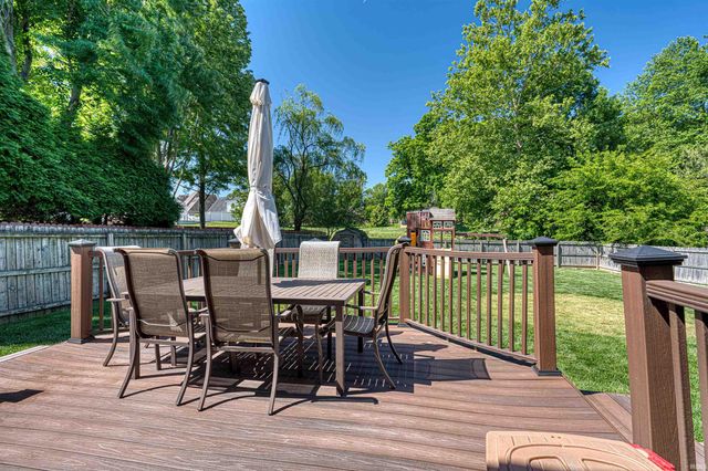 335 Key West Drive, Evansville, IN 47712