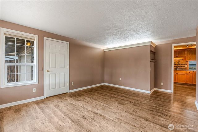 9709 NW 21 Avenue, Vancouver, WA 98665