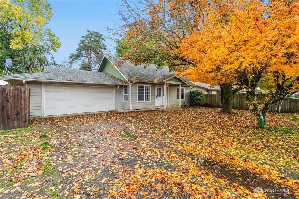 9709 NW 21 Avenue, Vancouver, WA 98665
