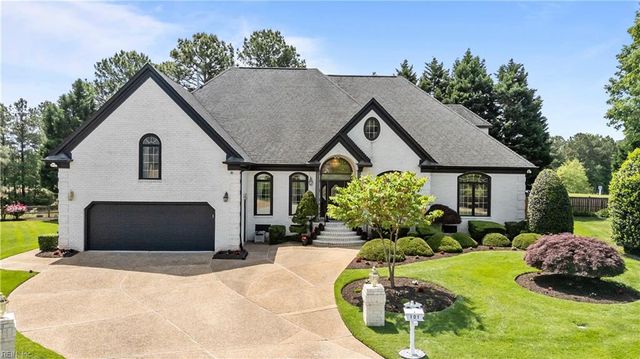 101 Barrington LN, Yorktown, VA 23693