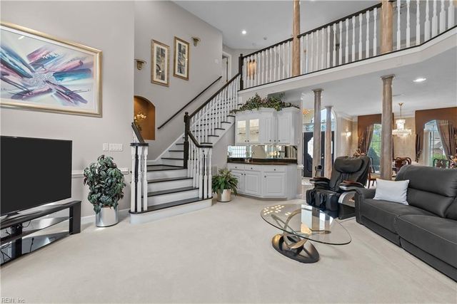 101 Barrington LN, Yorktown, VA 23693