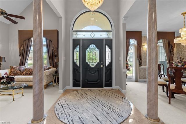 101 Barrington LN, Yorktown, VA 23693