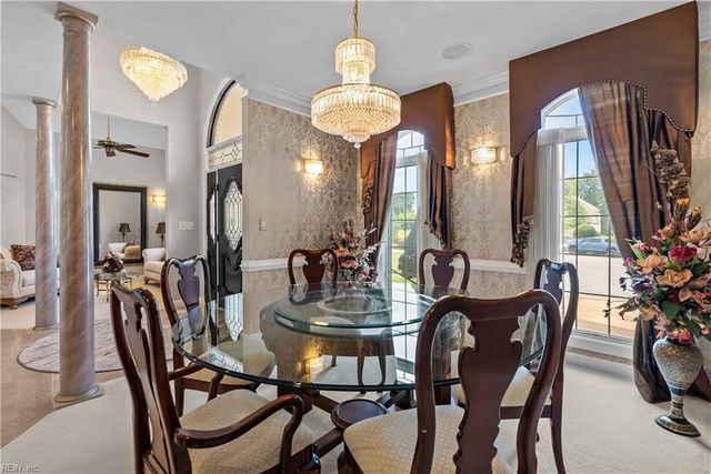 101 Barrington LN, Yorktown, VA 23693