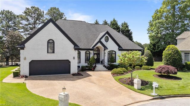101 Barrington LN, Yorktown, VA 23693