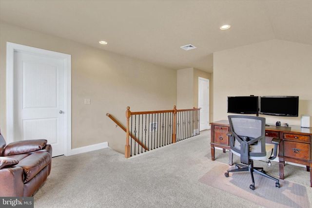 15 EVAN DR, York, PA 17404