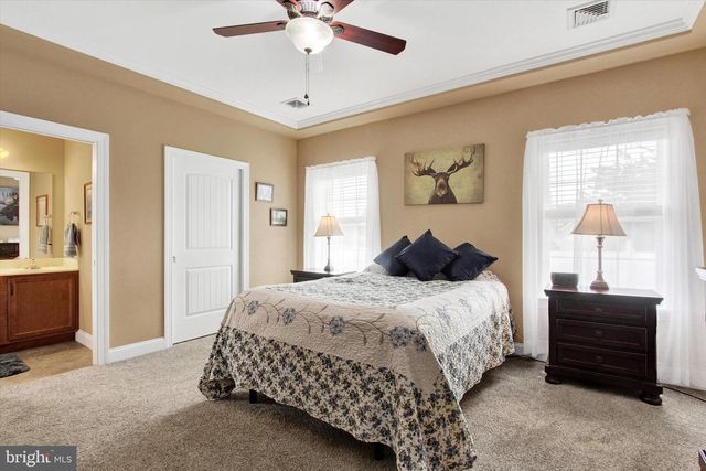 15 EVAN DR, York, PA 17404