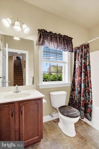 15 EVAN DR, York, PA 17404