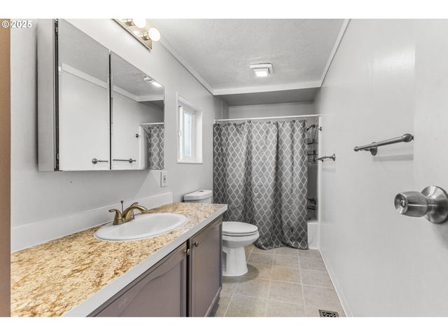 10523 Se LINWOOD Ave 7, Milwaukie, OR 97222