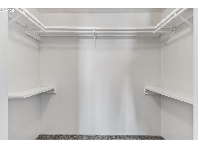 10523 Se LINWOOD Ave 7, Milwaukie, OR 97222