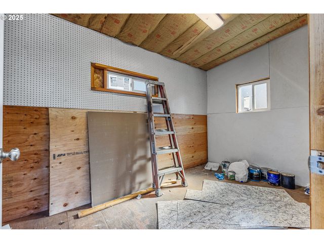 10523 Se LINWOOD Ave 7, Milwaukie, OR 97222