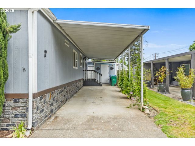 10523 Se LINWOOD Ave 7, Milwaukie, OR 97222