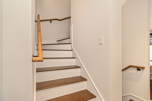 8 Holworthy Terrace, Cambridge, MA 02138