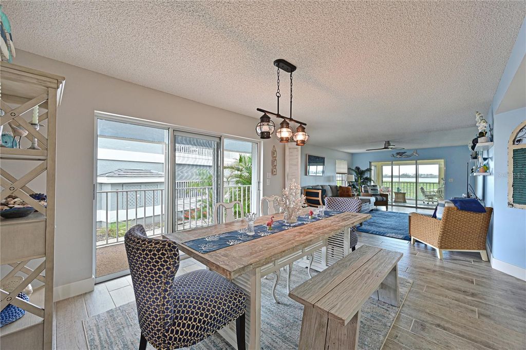 Image 11 of property listing at 1319 PERICO POINT CIRCLE, Bradenton, FL 34209
