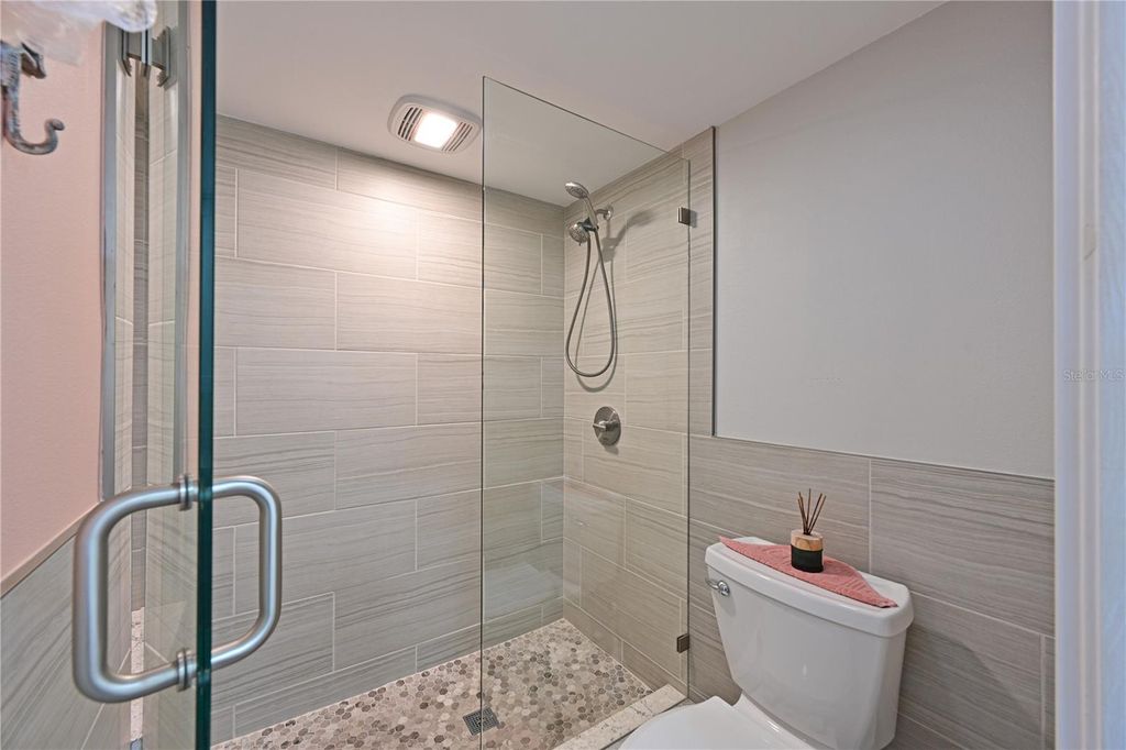 Image 20 of property listing at 1319 PERICO POINT CIRCLE, Bradenton, FL 34209