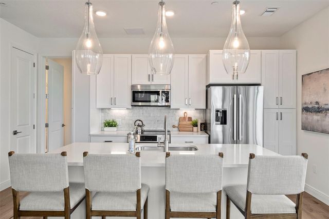 600 3RD AVENUE S 410, St Petersburg, FL 33701