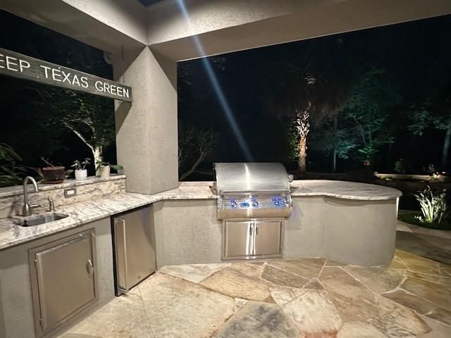 22 W Bracebridge Circle, The Woodlands, TX 77382