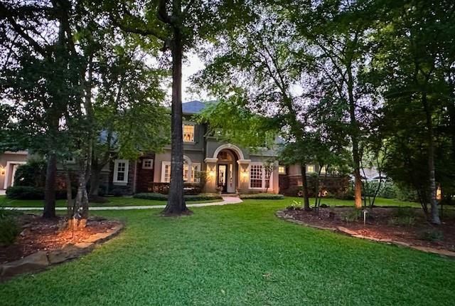 22 W Bracebridge Circle, The Woodlands, TX 77382