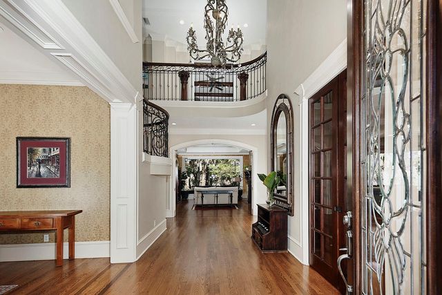 22 W Bracebridge Circle, The Woodlands, TX 77382