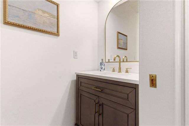 13212 Carter Street, Overland Park, KS 66213