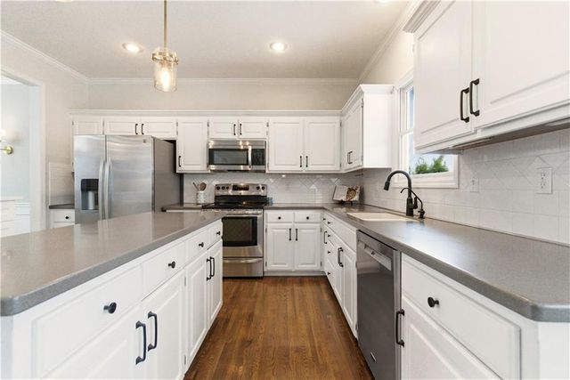 13212 Carter Street, Overland Park, KS 66213