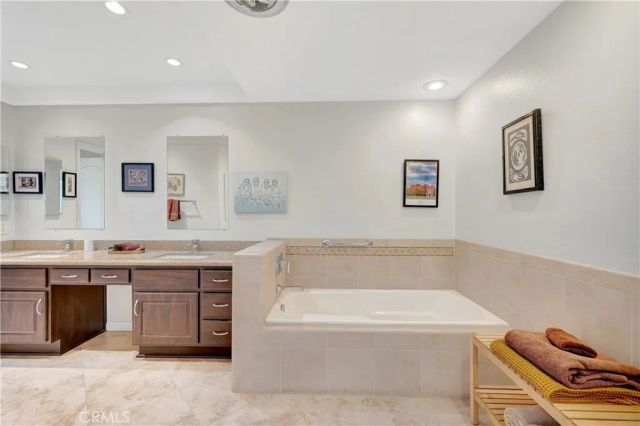 601 John K Drive 101, Long Beach, CA 90803