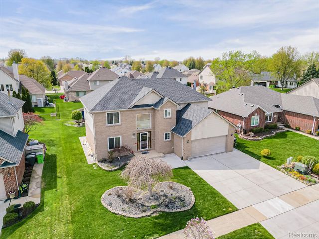 48199 Lafayette Drive, Macomb Township, MI 48044