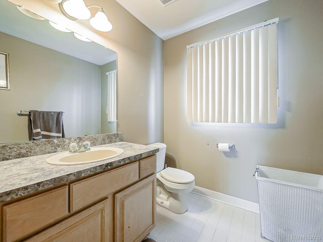 48199 Lafayette Drive, Macomb Township, MI 48044