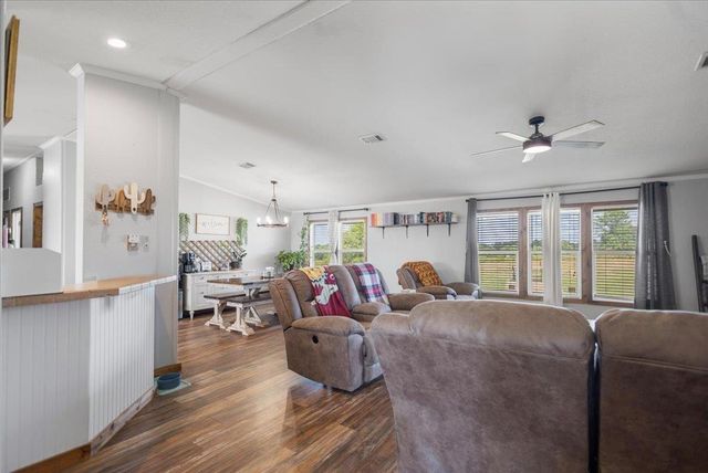19514 County Road 2142, Troup, TX 75789