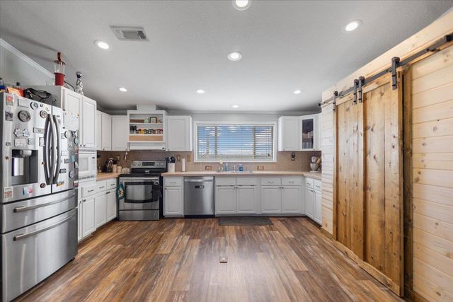 19514 County Road 2142, Troup, TX 75789