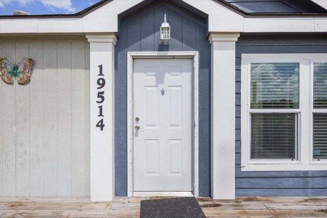 19514 County Road 2142, Troup, TX 75789