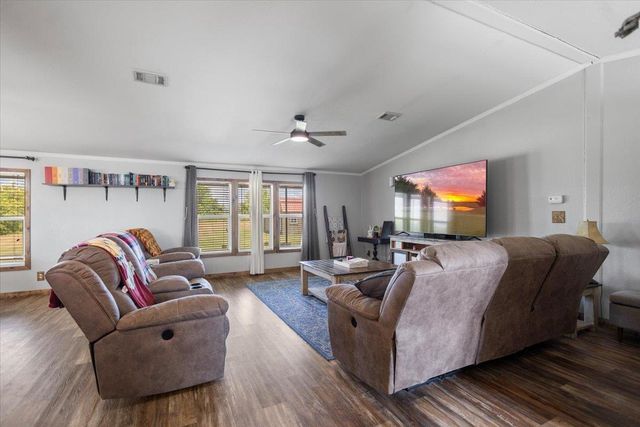 19514 County Road 2142, Troup, TX 75789