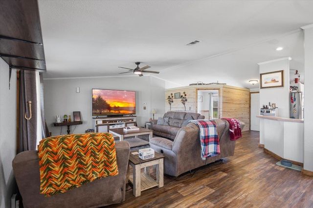 19514 County Road 2142, Troup, TX 75789