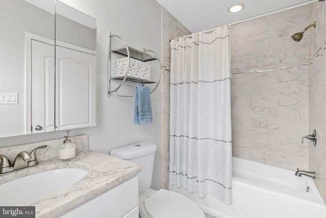 5043 11TH ST NE, Washington, DC 20017