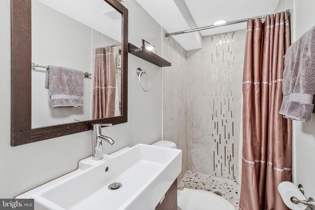 5043 11TH ST NE, Washington, DC 20017