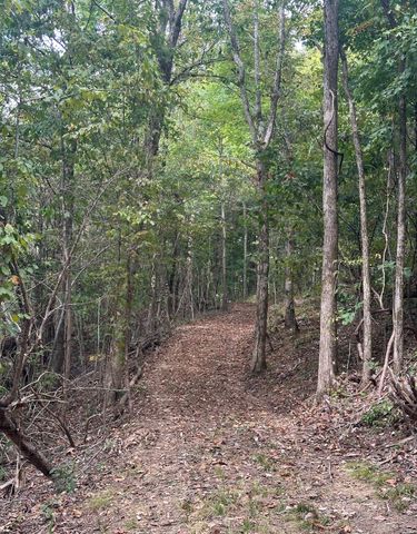 2 Cedar Bluff Road, Lafayette, TN 37083