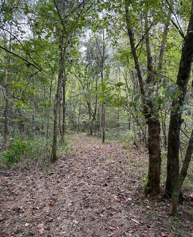 2 Cedar Bluff Road, Lafayette, TN 37083
